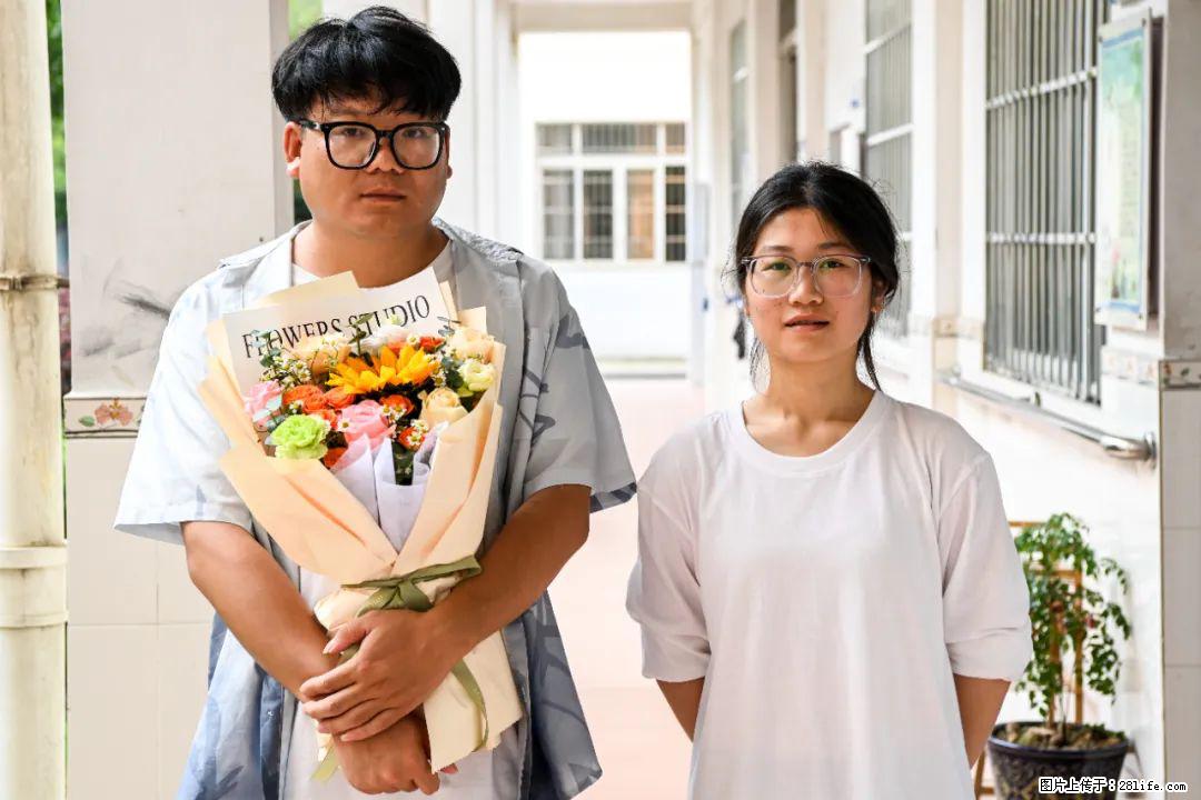 全网追的“扁担女孩”，找了一份暑假工，时薪12元 - 明港生活资讯 - 明港28生活网 mg.28life.com